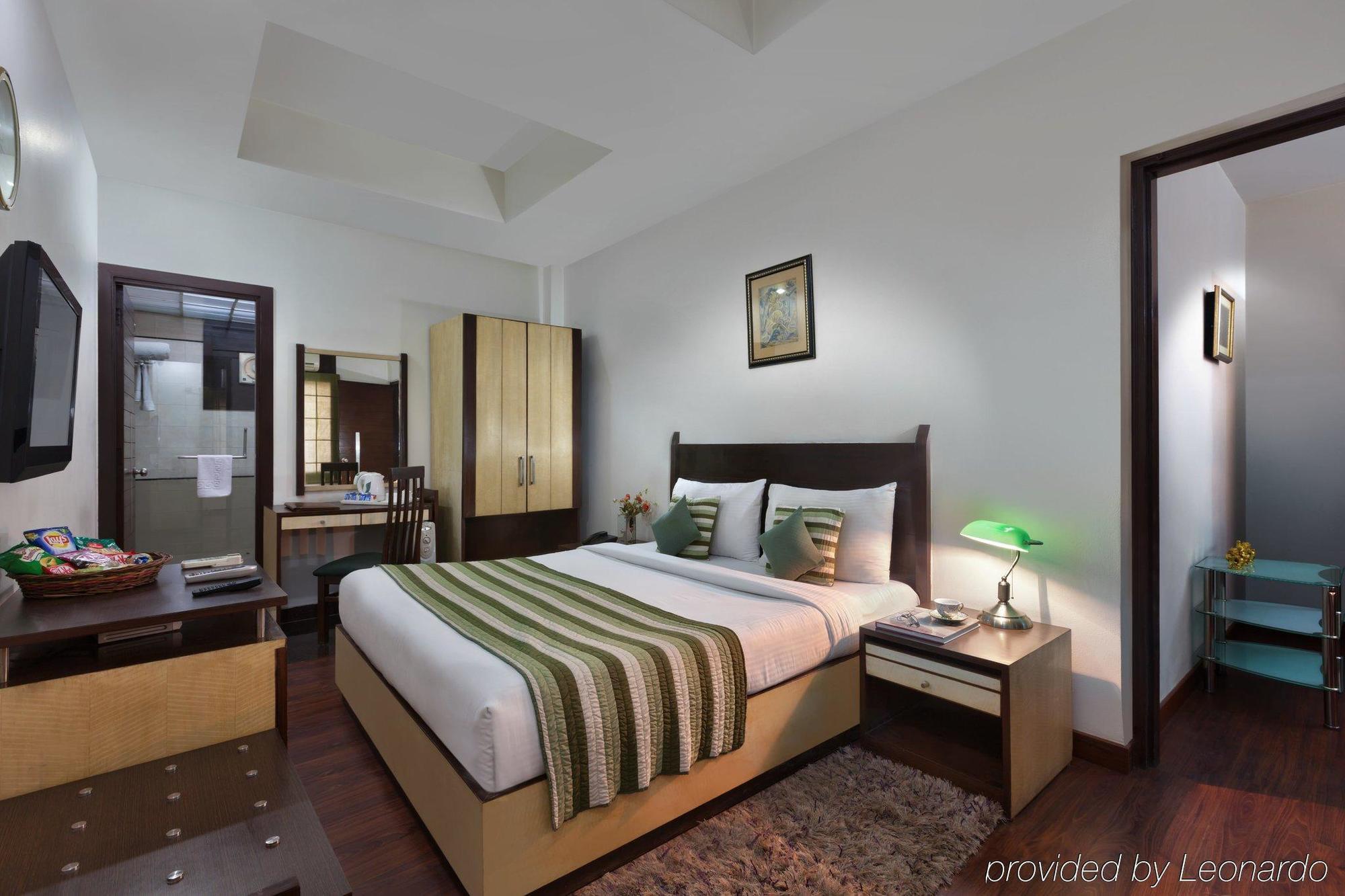 Regale Inn Neu-Delhi Exterior foto